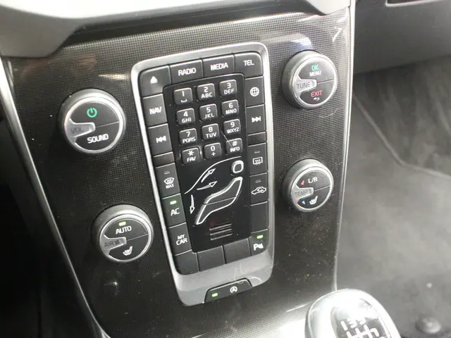 Volvo V40 2.0 T2 Nordic+ 2016 Benzine 25