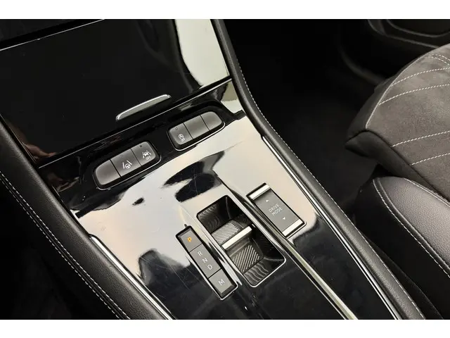 Opel Grandland 1.2 Turbo Ultimate 2024 Benzine 32