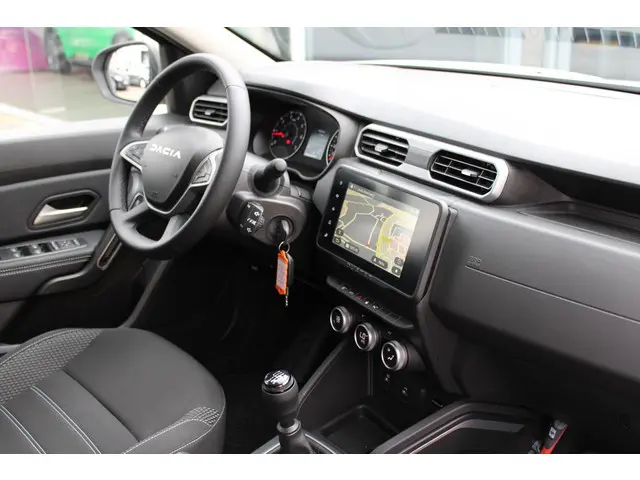 Dacia Duster TCe 130 Journey 2023 Benzine 17