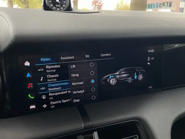 Porsche Taycan Cross Turismo 4S 93 kWh 2023 Elektrisch 30