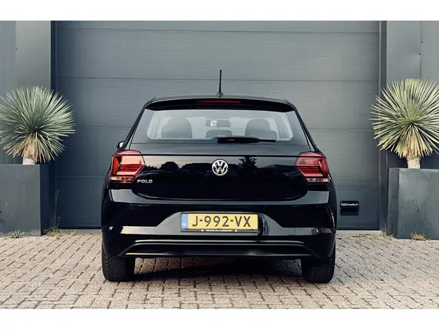 Volkswagen Polo 1.0 TSI Comfortline 2020 Benzine 12