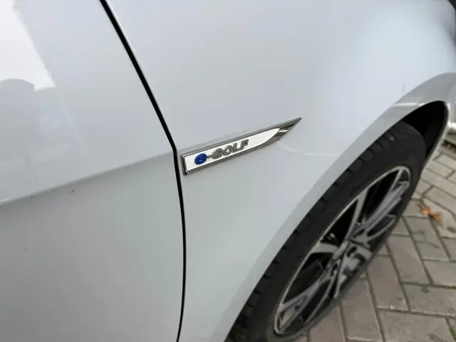 Volkswagen e-Golf E-Golf 2017 Elektrisch 15