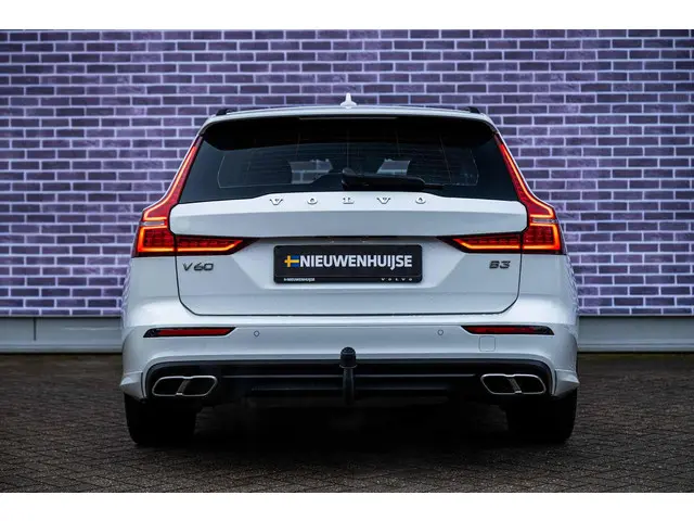 Volvo V60 2.0 B3 Momentum Advantage 2021 Benzine 10