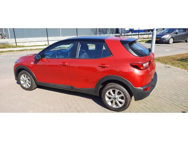 Kia Stonic 1.0 T-GDi Design Edition 2018 Benzine 4