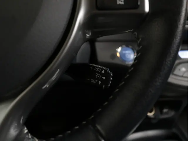 Toyota Yaris 1.5 Hybrid Trend 2016 Hybride Benzine 15