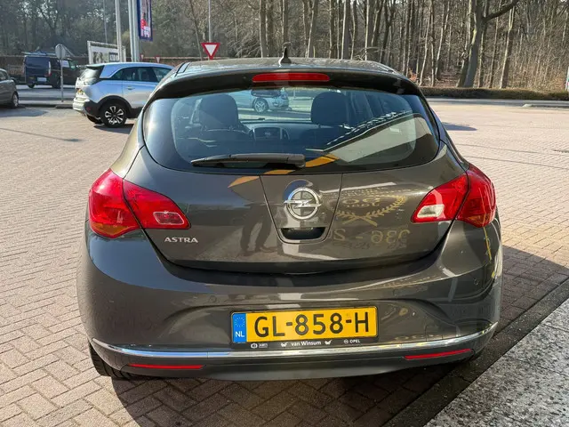Opel Astra 1.4 Turbo Blitz | Navi | 2015 Benzine 5