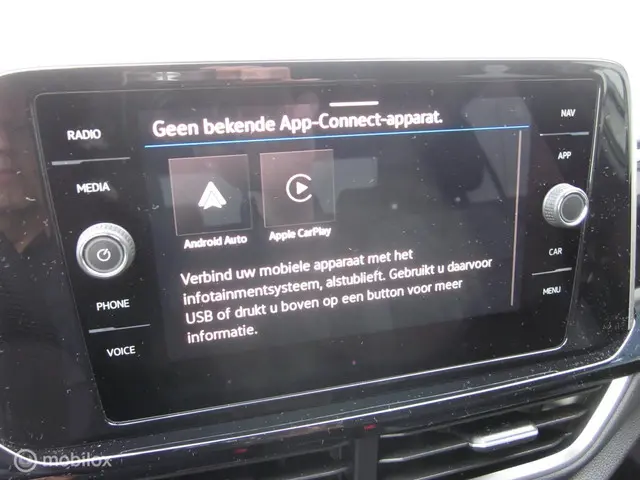 Volkswagen T-Roc 1.5 TSI R-Line Edition 2024 Benzine 14