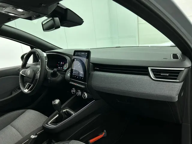 Renault Clio 1.0 TCe 90 GPF techno 2025 Benzine 27