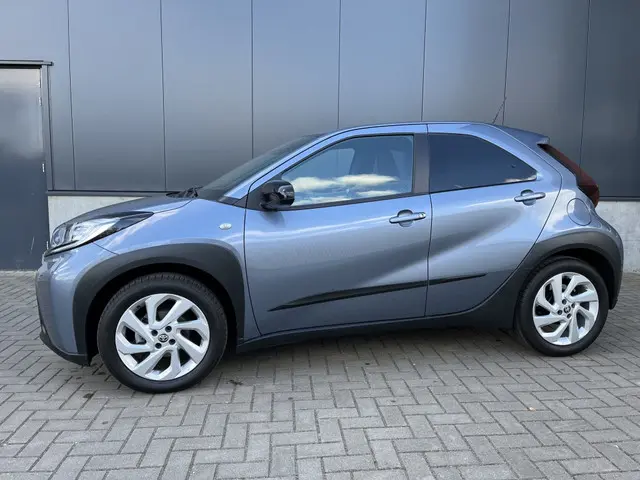 Toyota Aygo X 1.0 VVT-i S-CVT Puls 2024 Benzine 2