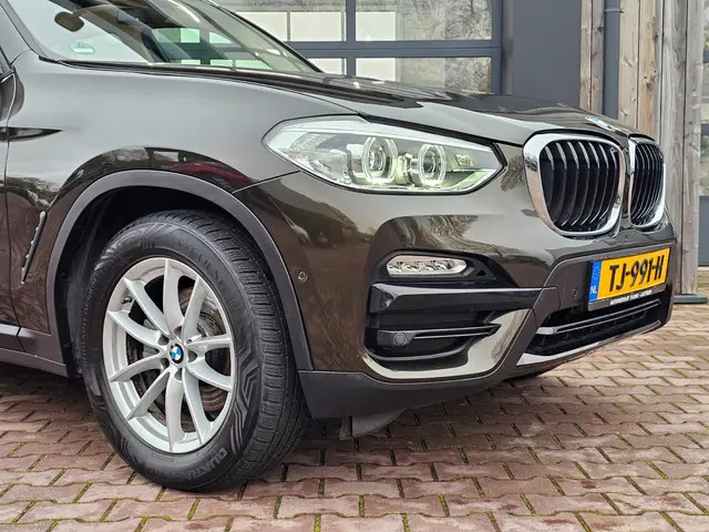 BMW X3 xDrive20i High Executive 2018 Benzine 48