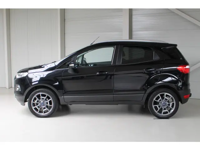 Ford EcoSport 2