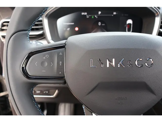 Lynk & Co 01 1.5 2023 Hybride Benzine 26