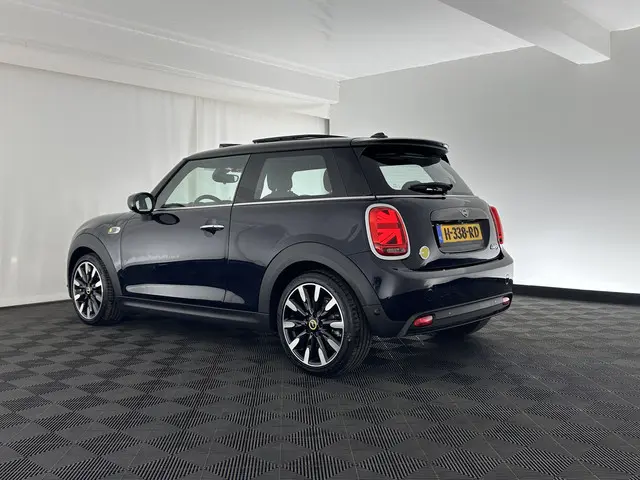MINI Electric Mini Yours 33 kWh [ 3-Fase ] 2020 Elektrisch 4