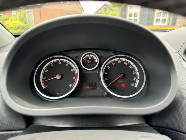 Opel Corsa 1.2 BUSINESS + 2014 LPG/Gas 10