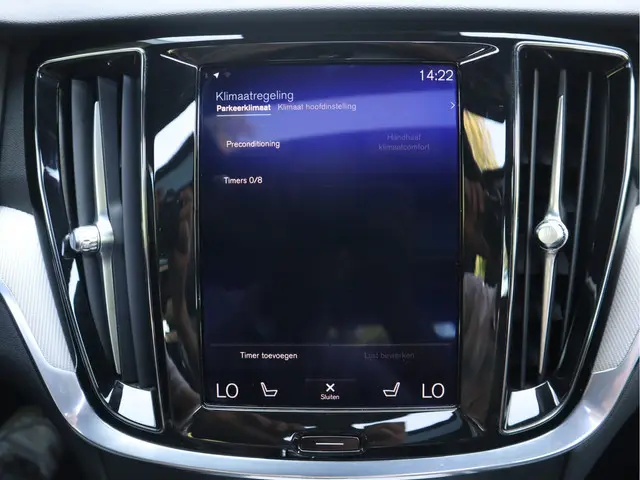 Volvo V60 2.0 T4 R-Design 2020 Benzine 10