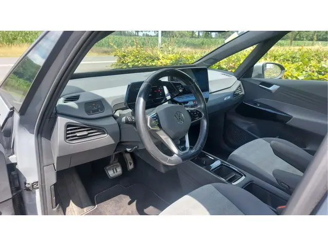Volkswagen ID.3 First 58 kWh 2020 Elektrisch 3