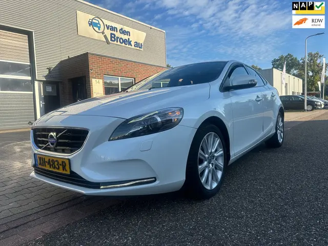 Volvo V40 1.6 T2 Summum 2014 Benzine