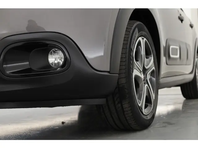 Citroën C3 1.2 PureTech Feel 2020 Benzine 26