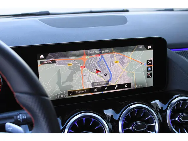 Mercedes-Benz GLA 180 AMG 2022 Benzine 7