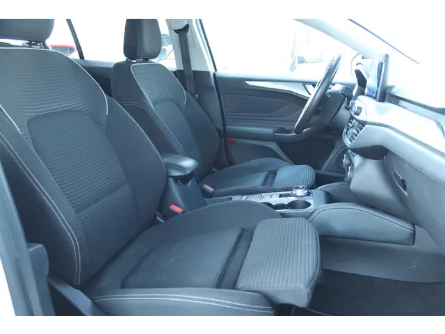 Ford Focus WAGON 1.0 E.B. AUTOMAAT TITANIUM X 2022 Benzine 4