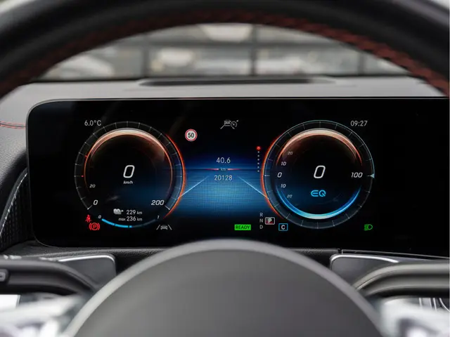 Mercedes-Benz EQB 250 AMG Line 67 kWh 2022 Elektrisch 32