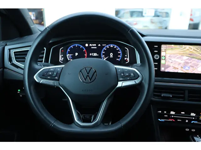 Volkswagen Taigo 1.0 TSI R-LINE 2025 Benzine 16