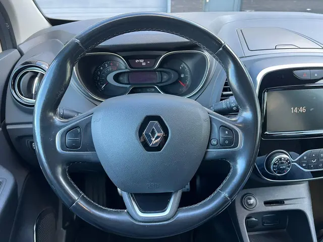 Renault Captur 0.9 TCe Bose 2018 Benzine 10