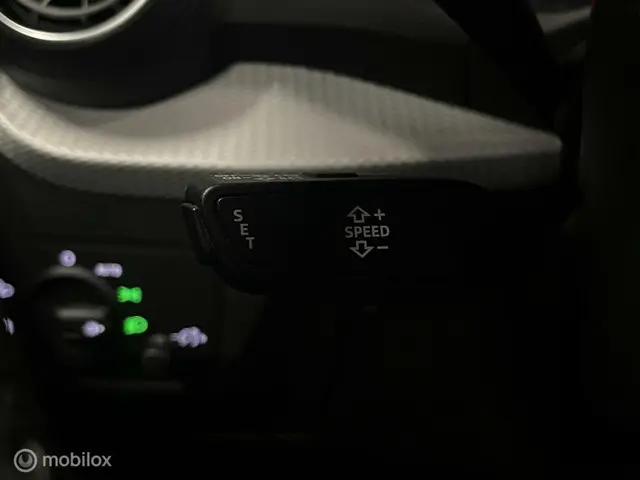 Audi Q2 30 TFSI S Edition 2020 Benzine 17