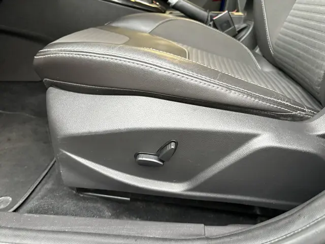 Ford Focus Wagon 1.5 Titanium Edition 2014 Benzine 20