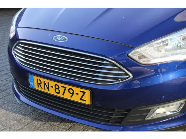 Ford Grand C-Max 1.0 Titanium 2018 Benzine