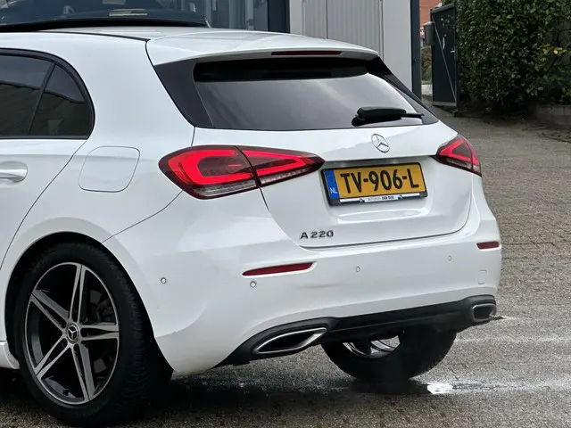 Mercedes-Benz A-Klasse 220 Advantage 2018 Benzine 31