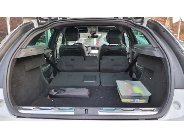 DS DS 5 1.6 THP Performance Line 2018 Benzine 40