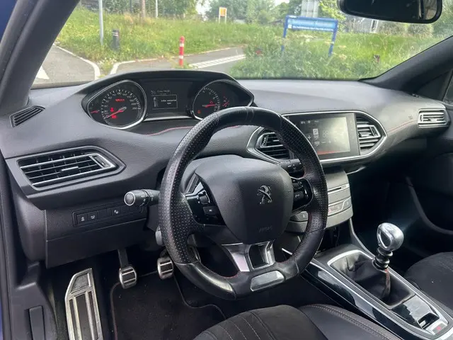 Peugeot 308 1.2 PureTech GT-line 2015 Benzine 9