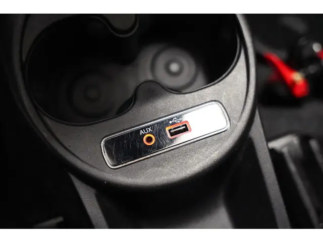 Fiat 500 595 1.4 T-Jet 146pk [ Navi Airco PDC ] 2018 Benzine 29