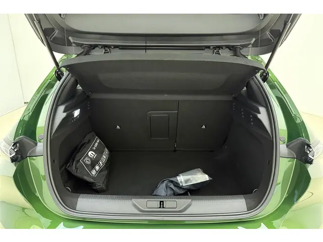 Peugeot 308 1.2T GT 2023 Benzine 13
