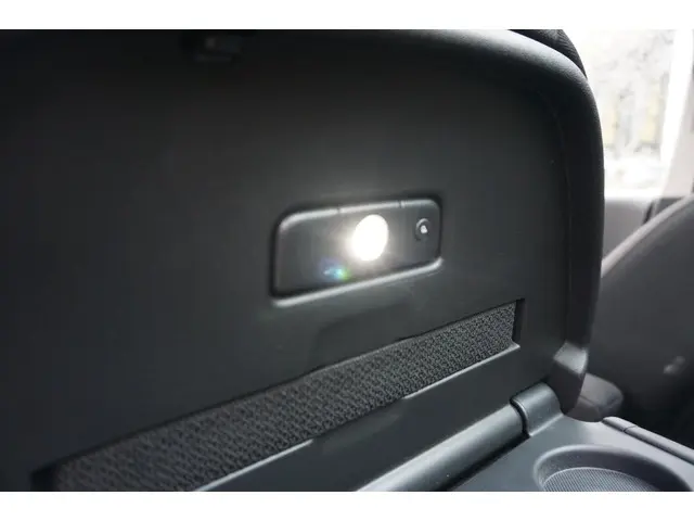 Citroën Grand C4 Picasso 1.6 e-THP Shine 2018 Benzine 23