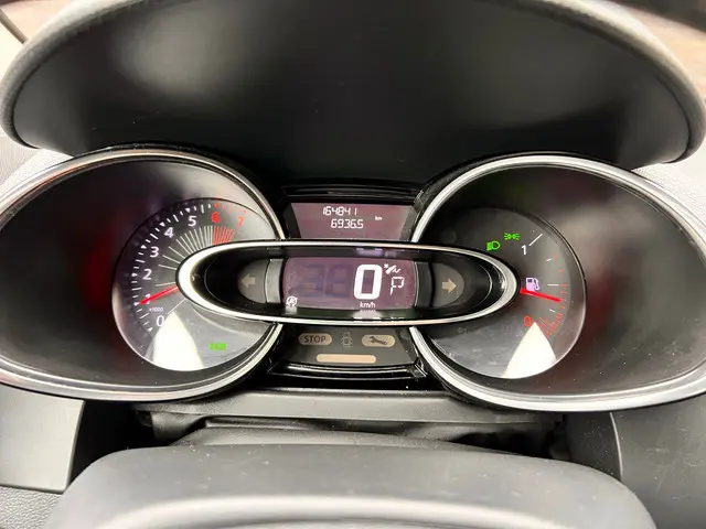 Renault Clio Estate 1.2 GT Automaat 2016 Benzine 16