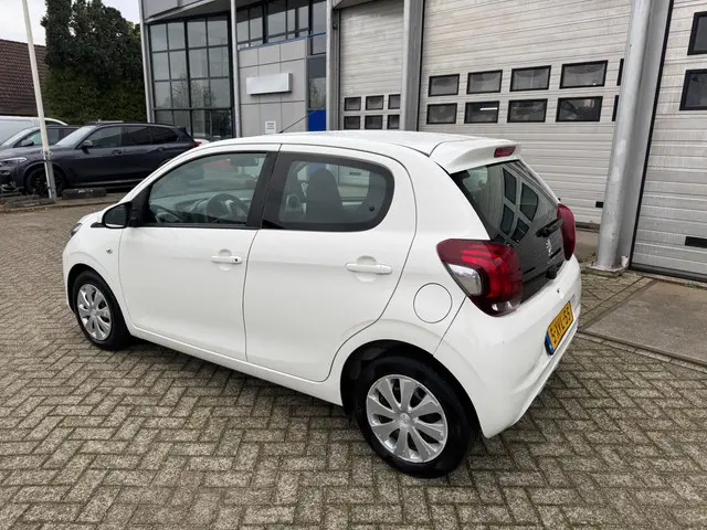Peugeot 108 1.0 e-VTi Active Airco, Carplay 2014 Benzine 10