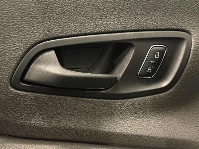 Ford Transit 310 2.0 TDCI L2H2 Trend 2023 Diesel 33