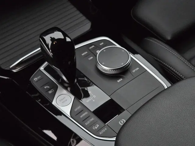 BMW X3 xDrive30e 2022 Hybride Benzine 25