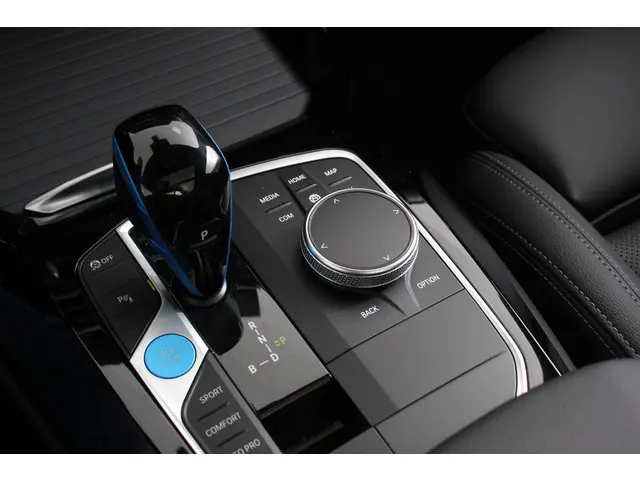 BMW iX3 Executive 74 kWh M-sport 2023 Elektrisch 20