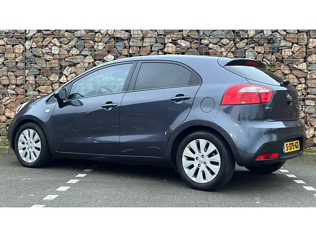 Kia Rio 1.4 CVVT ExecutiveLine 2014 Benzine 8