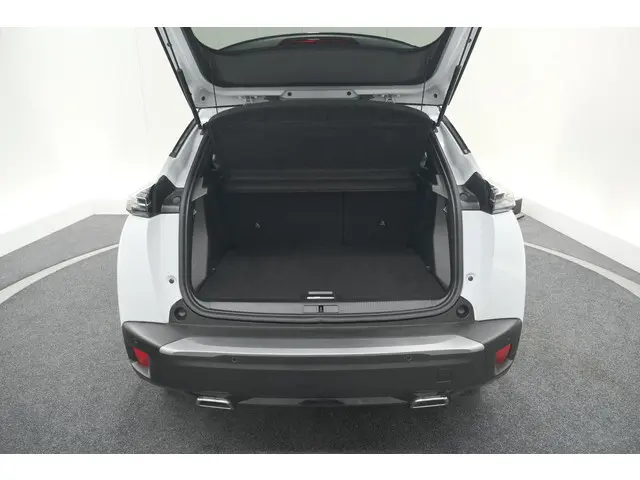 Peugeot 2008 PureTech 130 EAT8 GT 2024 Benzine 63