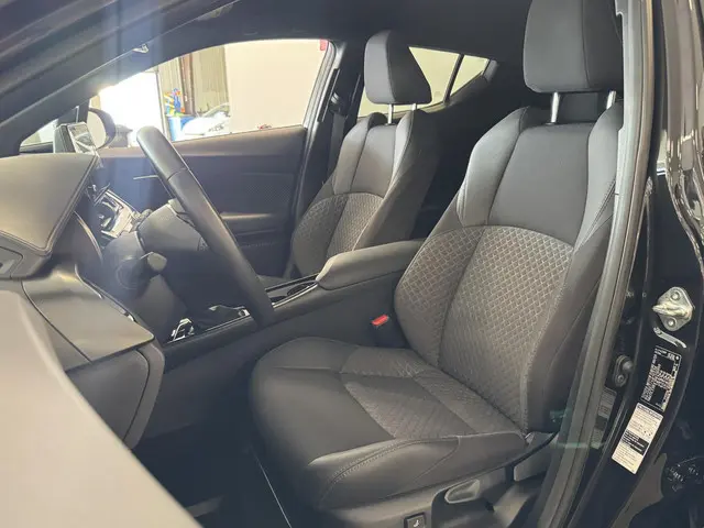 Toyota C-HR 1.8 Hybrid Style 2022 Hybride Benzine 10