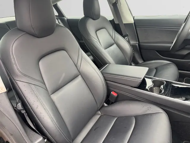 Tesla Model 3 Long Range AWD 75 kWh 2019 Elektrisch 21