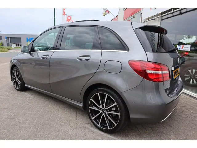 Mercedes-Benz B-Klasse 200 PRESTIGE 2014 Benzine 11