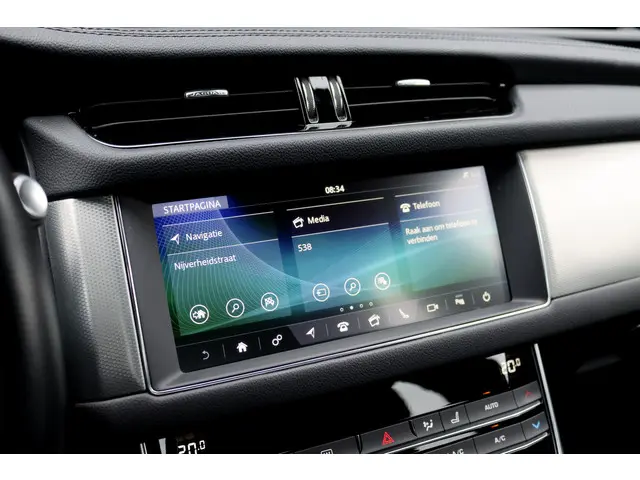Jaguar XF 2.0t 250 PK Chequered Flag Aut8 | 2020 Benzine 20