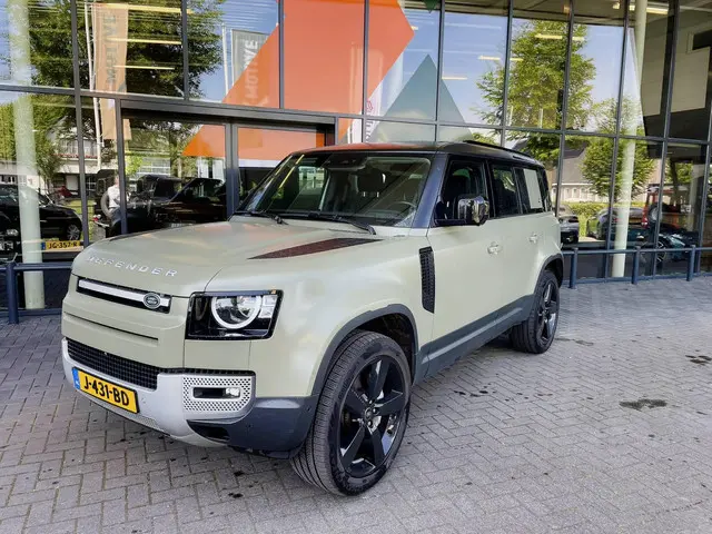 Land Rover Defender 110 3.0 P400 110 HSE 7p. 2020 Benzine 60