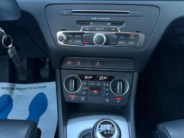 Audi Q3 1.4 TFSI S-Line / Leder / 1ste eigenaar 2017 Benzine 9
