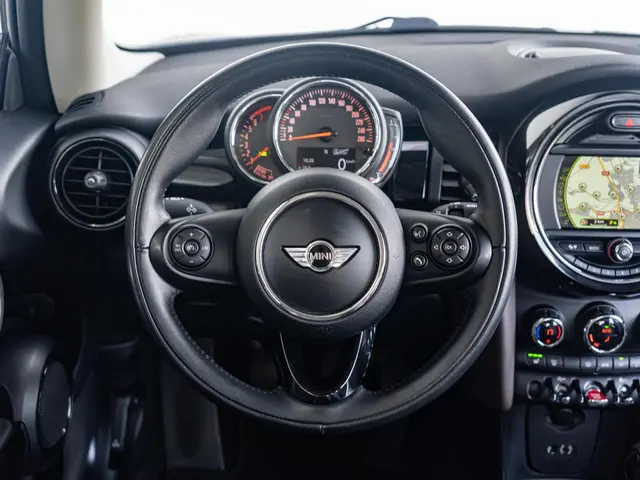 MINI 3-Deurs Cooper 2018 Benzine 8